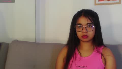 Snapshot of zafiro_evans chatting on October 23, 4:17 pm zafiro_evans online show from October 23, 4:17 pm