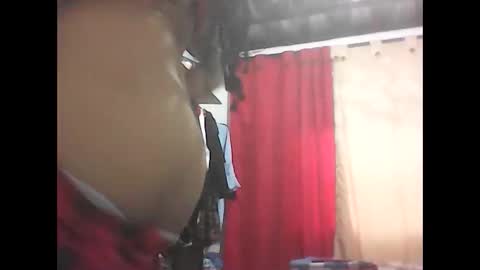 Snapshot of zafiro_rubi chatting on December 14, 10:25 pm Zafiro online show from December 14, 10:25 pm