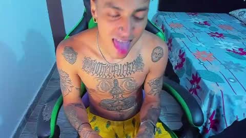 BiG Zafiro online show from June 6, 11:59 am