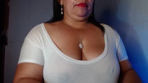 Snapshot of zahi_willx chatting on June 4, 3:34 am Zahi ... wants to play with everyone...yessss online show from June 4, 3:34 am