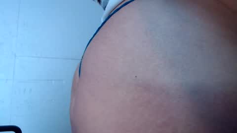 Snapshot of zahi_willx chatting on July 5, 4:58 pm Zahi ... wants to play with everyone...yessss online show from July 5, 4:58 pm