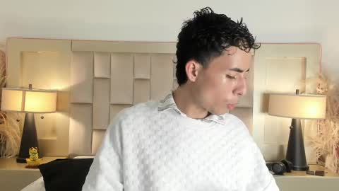 zahir_ashar online show from April 6, 10:54 pm