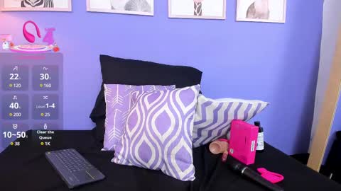 Snapshot of zahira_evans chatting on February 25, 4:57 am Zahira online show from February 25, 4:57 am