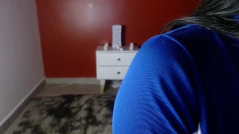 Laura online show from September 25, 3:49 pm