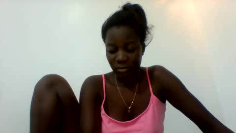 Snapshot of zainxxxx chatting on February 6, 7:06 pm zainxxxx online show from February 6, 7:06 pm