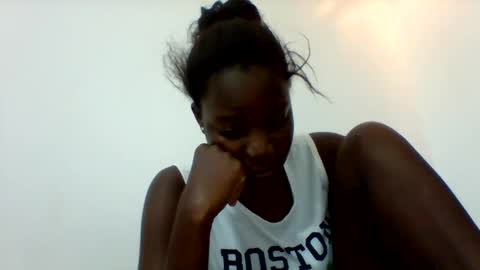 Snapshot of zainxxxx chatting on February 25, 7:01 pm zainxxxx online show from February 25, 7:01 pm