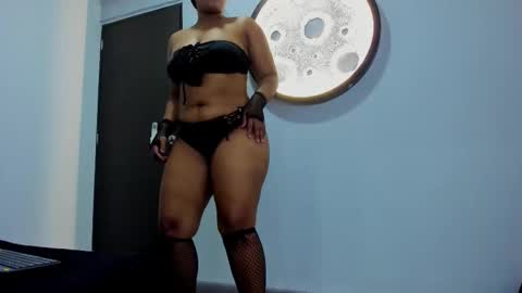 Snapshot of zaira_17 chatting on November 16, 1:11 am Zaira online show from November 16, 1:11 am