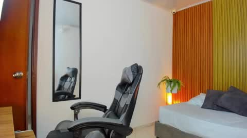 Z A K I A online show from February 10, 2:04 am