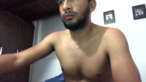 Snapshot of zaleh436460 chatting on December 6, 5:20 am RAJ online show from December 6, 5:20 am