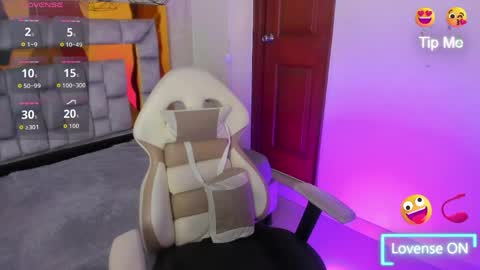   online show from May 19, 10:16 pm