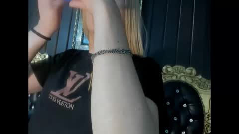 Megan online show from April 2, 4:10 am