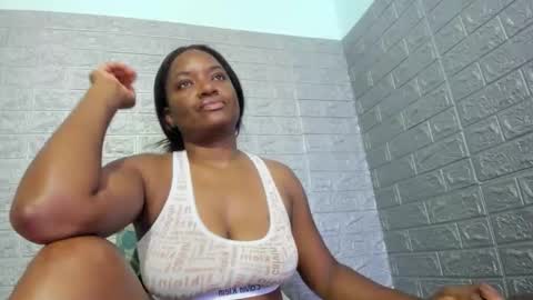 Snapshot of zamara__ chatting on March 4, 12:38 am Zamara online show from March 4, 12:38 am