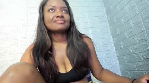 Snapshot of zamara__ chatting on March 14, 1:16 pm Zamara online show from March 14, 1:16 pm