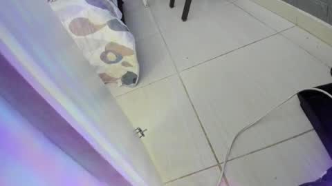 Snapshot of zamara__ chatting on July 19, 2:32 pm Zamara online show from July 19, 2:32 pm