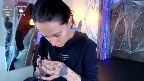 Snapshot of zami_escobar_of chatting on October 18, 4:30 pm online show from October 18, 4:30 pm