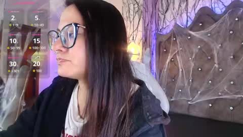 Snapshot of zami_escobar_of chatting on November 6, 7:04 pm online show from November 6, 7:04 pm