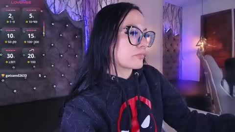 Snapshot of zami_escobar_of chatting on December 4, 7:33 pm online show from December 4, 7:33 pm