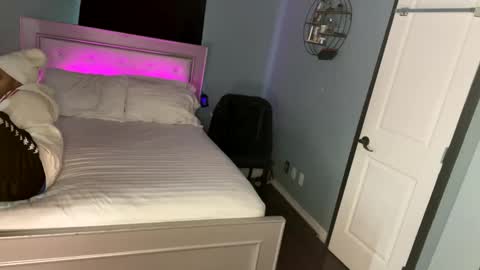 Edii online show from December 8, 8:47 pm