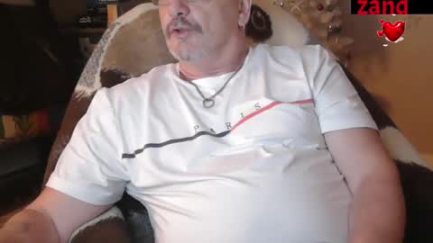 Snapshot of zander007 chatting on September 15, 2:50 pm zander007 online show from September 15, 2:50 pm
