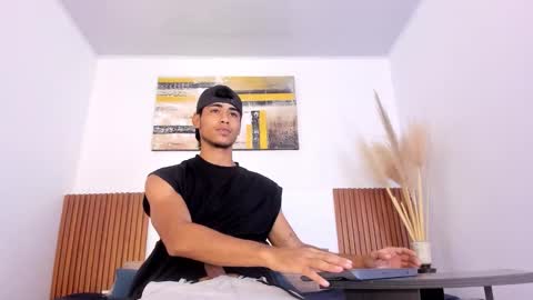 Zander online show from October 18, 1:45 pm