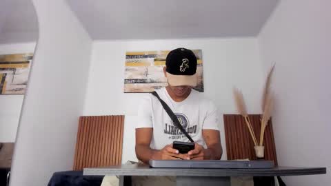 Zander online show from March 2, 1:29 pm