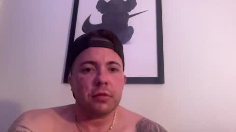 Hung 10 X 6.5 online show from January 11, 9:58 am