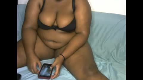 Snapshot of zandile22 chatting on November 23, 4:01 am zandile22 online show from November 23, 4:01 am