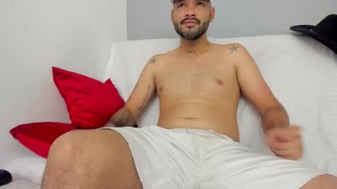 zane_cross online show from September 22, 12:18 pm