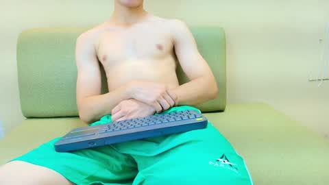 Snapshot of zane_evans chatting on March 30, 1:01 pm zane online show from March 30, 1:01 pm