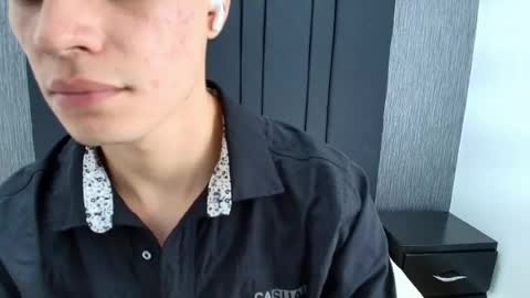 Snapshot of zane_evans chatting on March 31, 1:22 pm zane online show from March 31, 1:22 pm