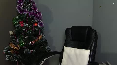 zannadreil online show from January 13, 7:08 pm