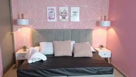 Zara Sweet  online show from July 22, 5:05 pm