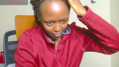 Snapshot of zara_lae chatting on June 13, 8:12 am nicky online show from June 13, 8:12 am