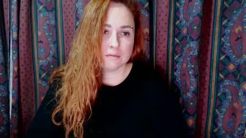 Snapshot of zara_red chatting on December 16, 2:15 am Kate. if im not here im here foxy red333 online show from December 16, 2:15 am