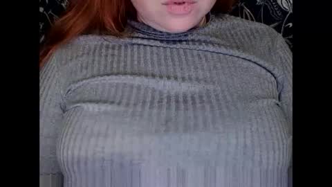 Snapshot of zara_red chatting on December 22, 8:58 pm Kate. if im not here im here foxy red333 online show from December 22, 8:58 pm