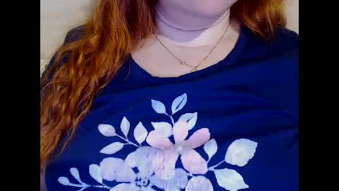 Snapshot of zara_red chatting on January 6, 1:30 pm Kate. if im not here im here foxy red333 online show from January 6, 1:30 pm