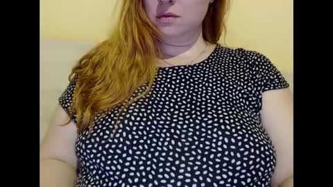 Snapshot of zara_red chatting on February 11, 12:37 pm Kate. if im not here im here foxy red333 online show from February 11, 12:37 pm
