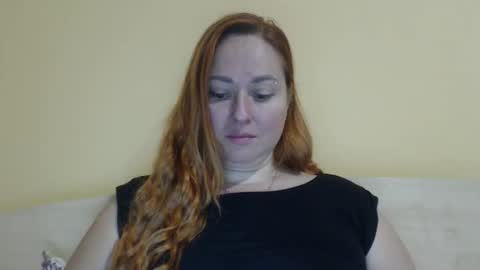 Snapshot of zara_red chatting on September 12, 1:33 pm Kate. if im not here im here foxy red333 online show from September 12, 1:33 pm