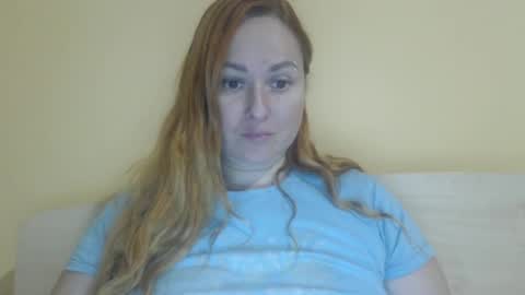 Snapshot of zara_red chatting on September 30, 11:15 am Kate. if im not here im here foxy red333 online show from September 30, 11:15 am