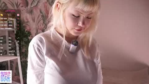 Snapshot of zara_shine chatting on June 21, 6:10 pm Criss online show from June 21, 6:10 pm