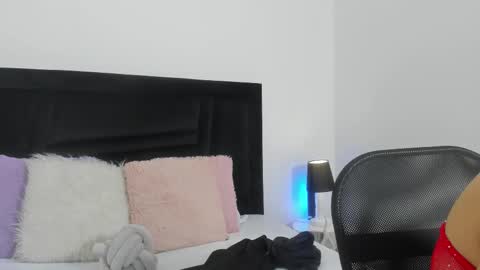 Snapshot of zara_swet chatting on February 12, 7:20 pm ZARA online show from February 12, 7:20 pm