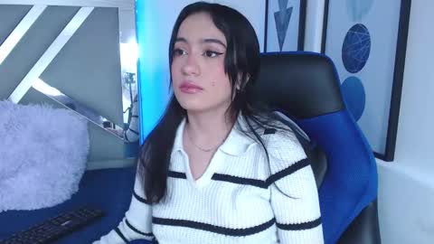 zaradames_ online show from January 15, 3:22 am