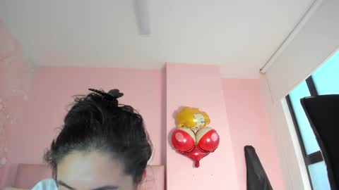 Zarah  online show from November 25, 10:32 pm