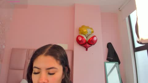 Zarah  online show from November 29, 6:11 pm