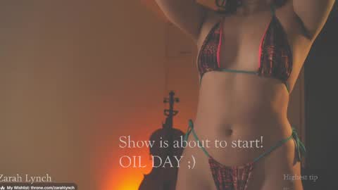 Snapshot of zarahlynch chatting on May 24, 10:42 am Miss Lynch Next show 2911 online show from May 24, 10:42 am