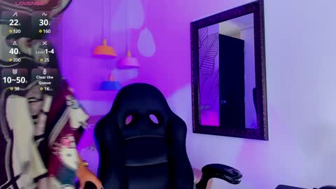 Snapshot of zaralim chatting on December 9, 3:22 pm Zara Lim online show from December 9, 3:22 pm