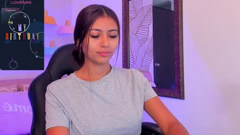 Snapshot of zaralim chatting on December 13, 12:50 pm Zara Lim online show from December 13, 12:50 pm