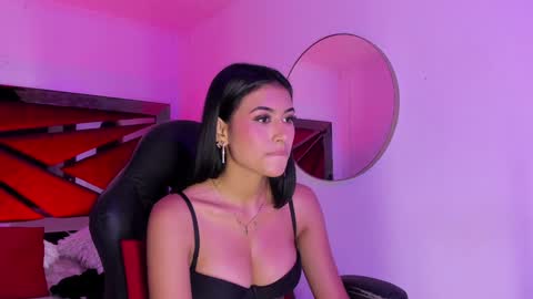 Snapshot of zaralim chatting on January 20, 6:32 pm Zara Lim online show from January 20, 6:32 pm