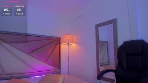 Snapshot of zaralim chatting on February 19, 12:33 pm Zara Lim online show from February 19, 12:33 pm