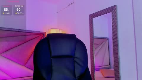 Snapshot of zaralim chatting on February 21, 3:32 pm Zara Lim online show from February 21, 3:32 pm